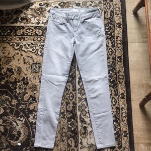Grey Levi’s Jeggings